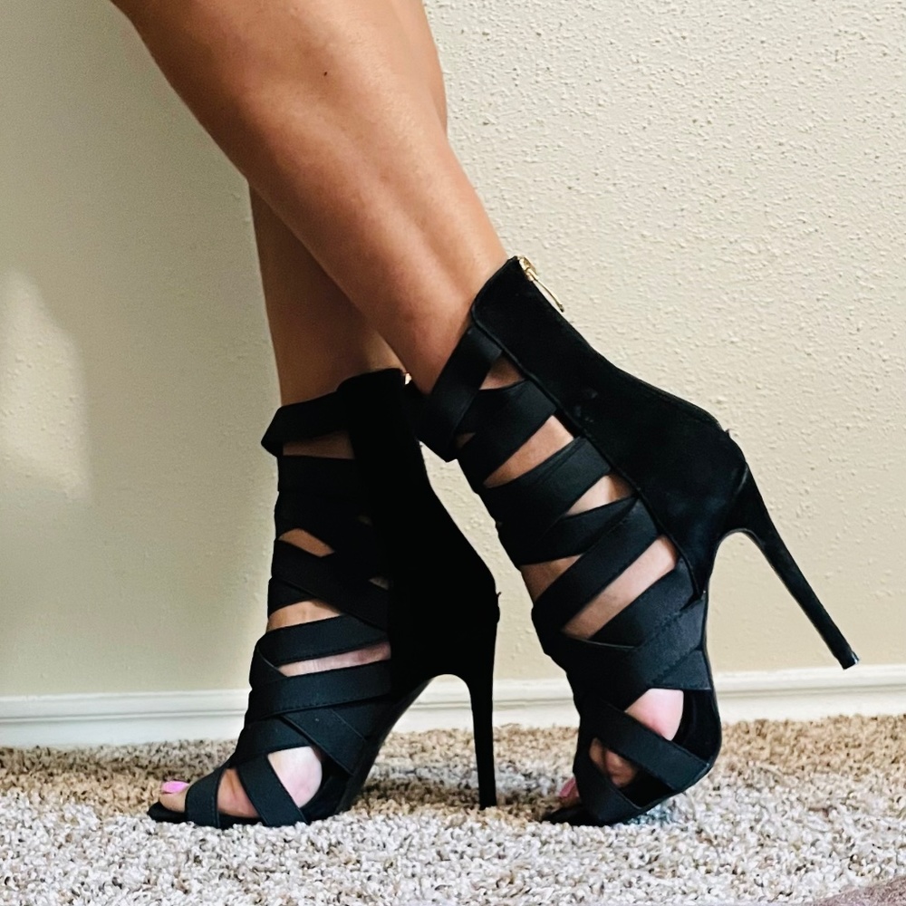 Gladiator Black ankle Heel Sz 6.5